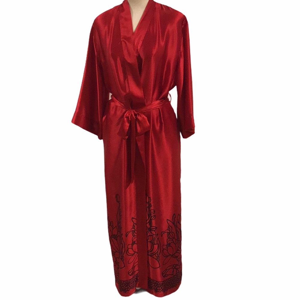 August Moon Silk Robe NWOT